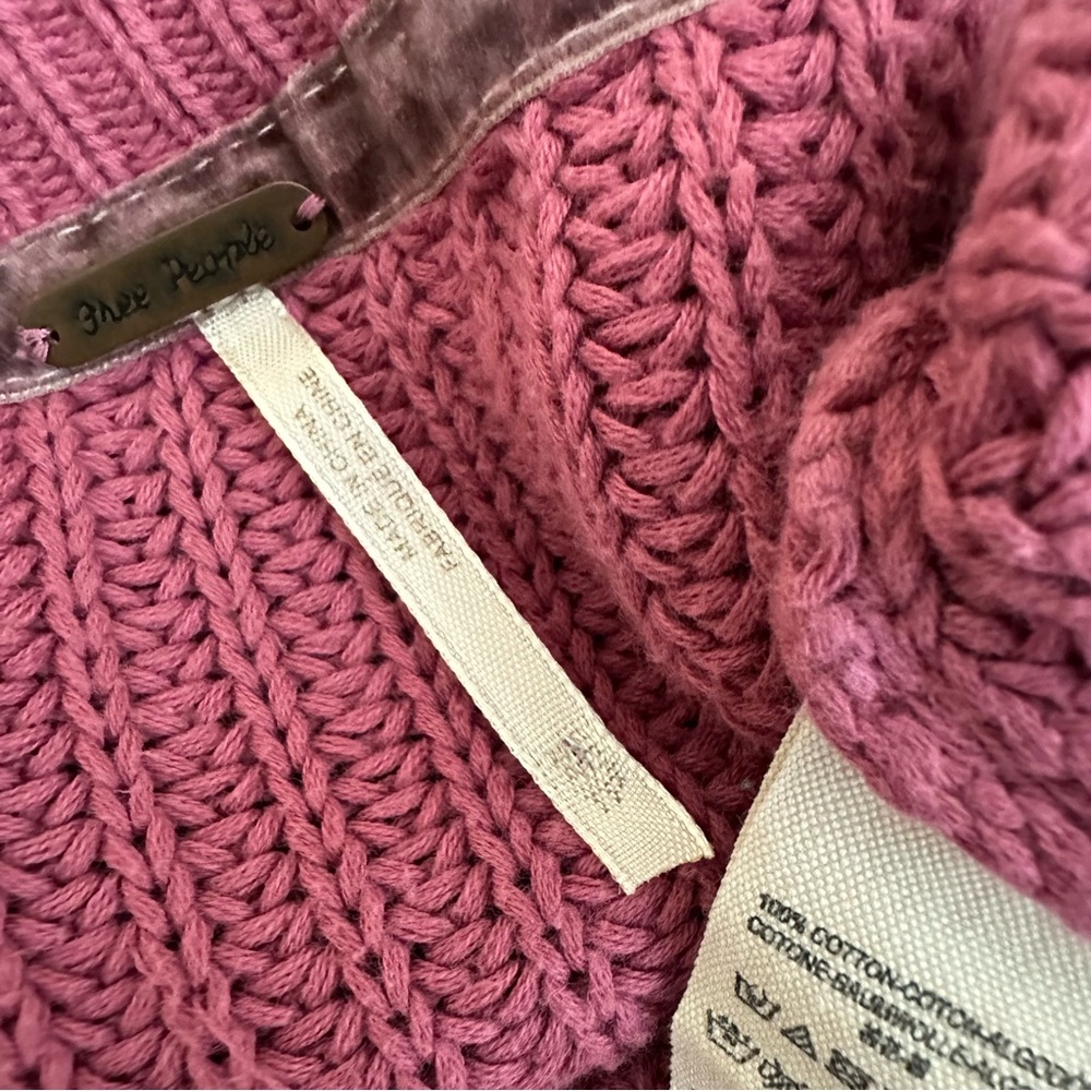 Free People Damsel Pink Bell Sleeve V Neck Sweater Size XS - Picture 6 of 6